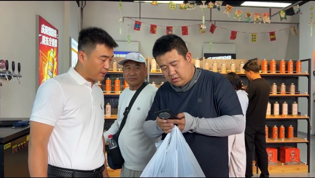 雪 伯 特 精 酿 啤 酒 馆