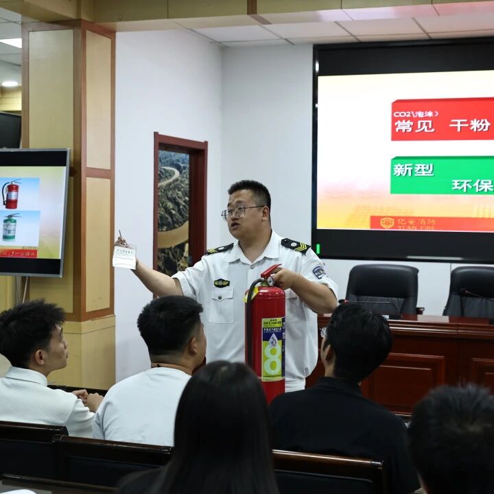 黄委西峰局开展安全知识培训暨应急疏散逃生演练