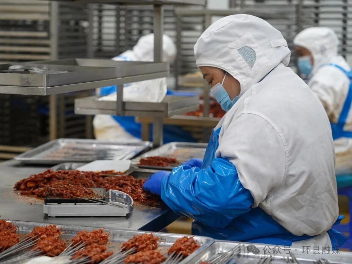从市场到车间 环县羊羔肉“跑”出端午销售加速度