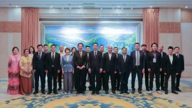 符冠海会见出席第二十一届庆阳香包民俗文化节外宾