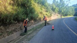 正宁公路段端午保通保畅与路域环境整治纪实