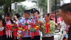 香包盈盛夏 警暖端午安