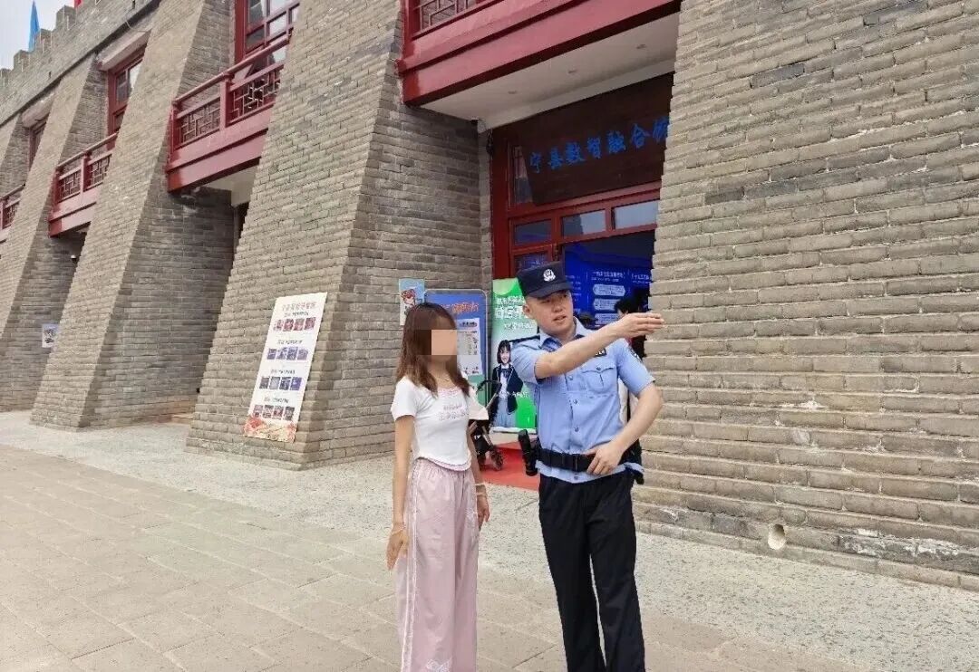 董志派出所深耕旅游警务获群众锦旗点赞