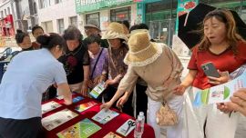 邮储银行宁县支行：端午香包氛围浓，金融宣教暖意融