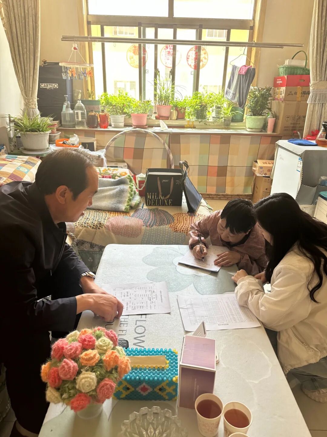 华池县总工会筑牢困难职工保障防线