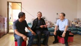甘肃煤田地质局庆阳资源勘查院节前走访慰问帮扶村及党建联合体共建村困难老党员