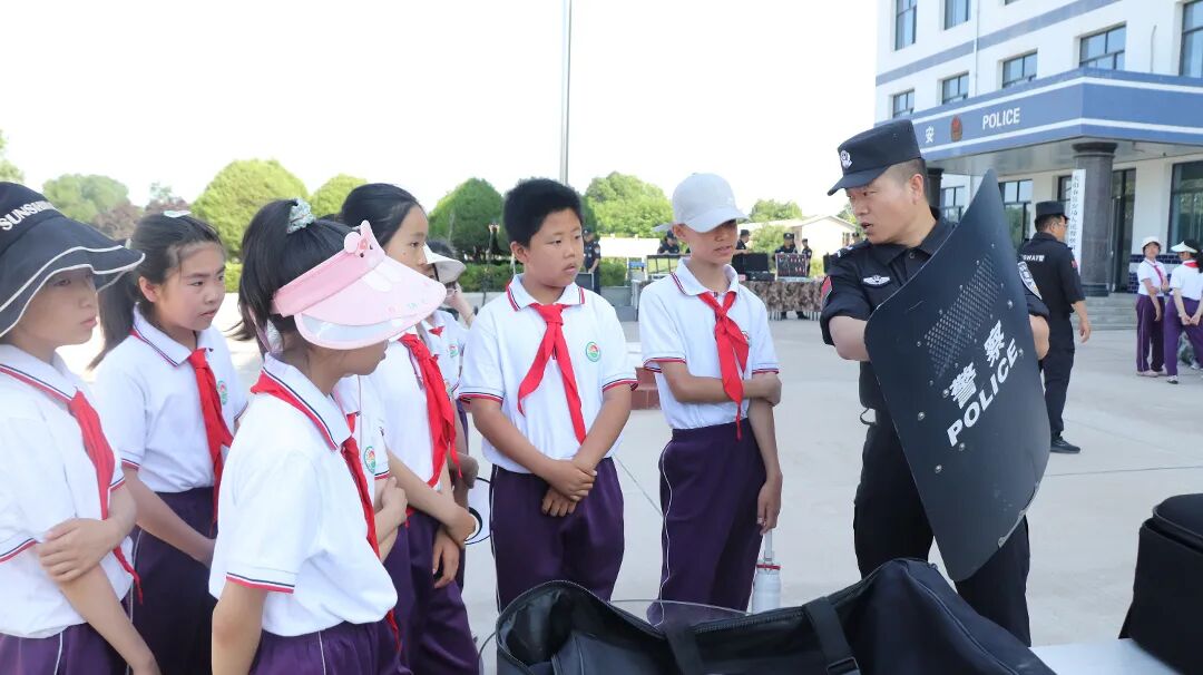 庆阳市少年警校开展警营开放日活动