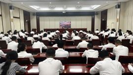 镇原县广大党员干部群众积极收看庆祝中国共产党成立105周年大会