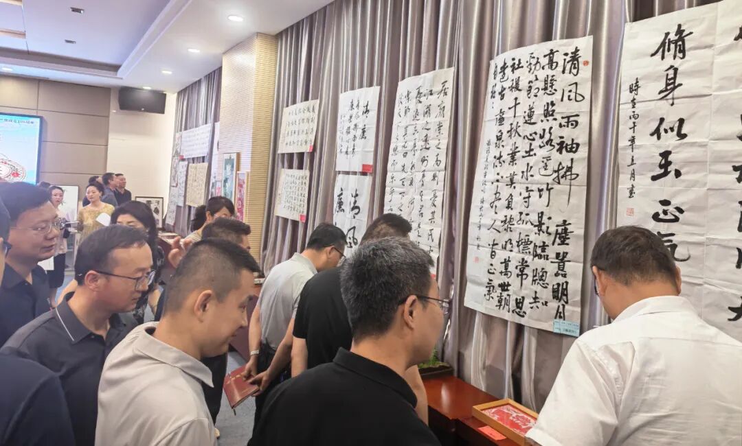 庆阳市公共资源交易中心成功举办 “艺韵扬清” 廉政手工艺术作品展