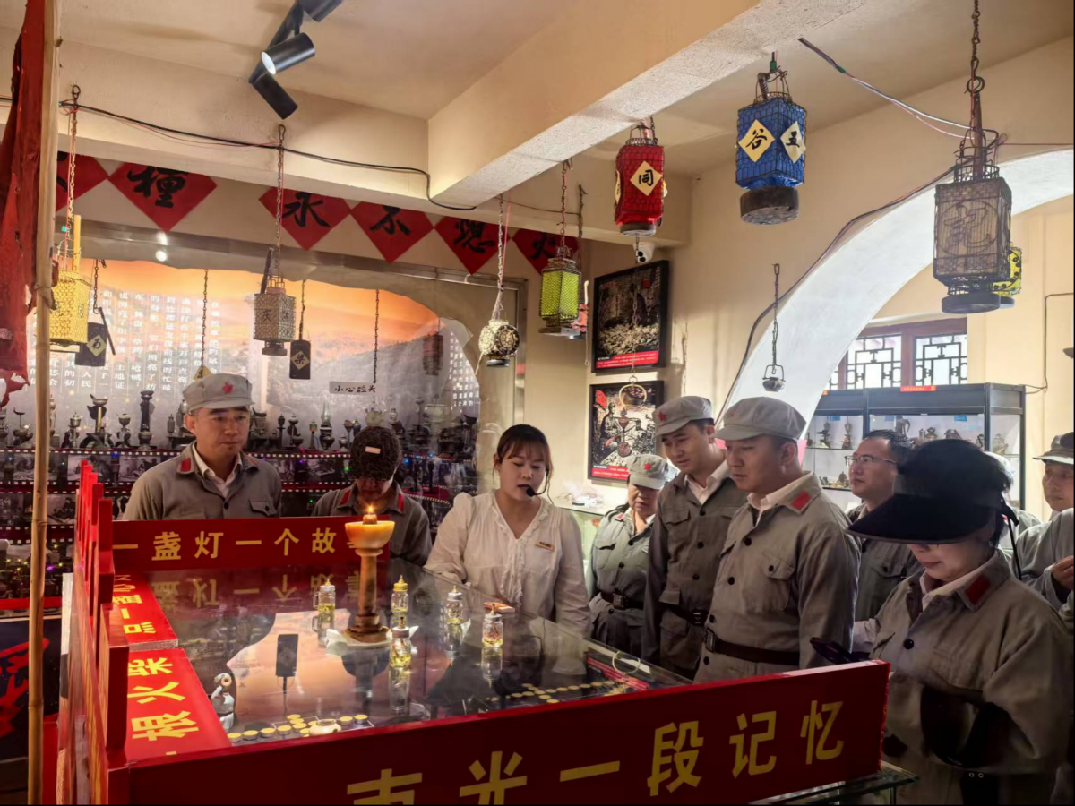 庆阳市自然资源局开展&ldquo;回望百年峥嵘史 躬身实干启新程&rdquo;红色研学活动