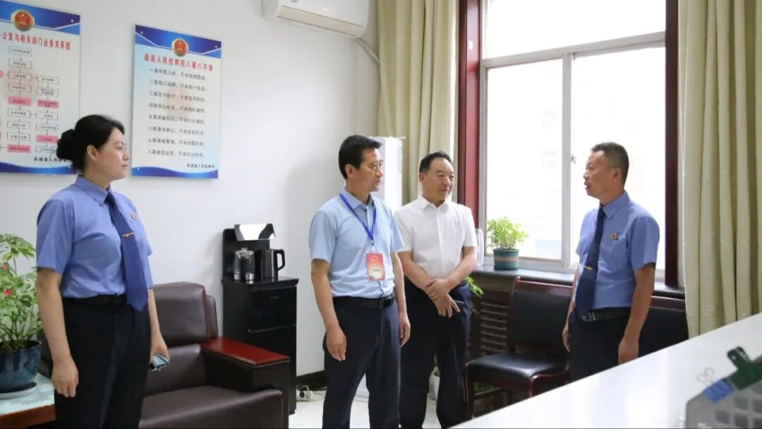 庆城县人大常委会视察庆城县检察院行政检察工作