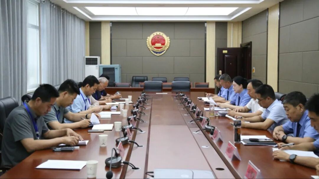 庆城县人大常委会视察庆城县检察院行政检察工作