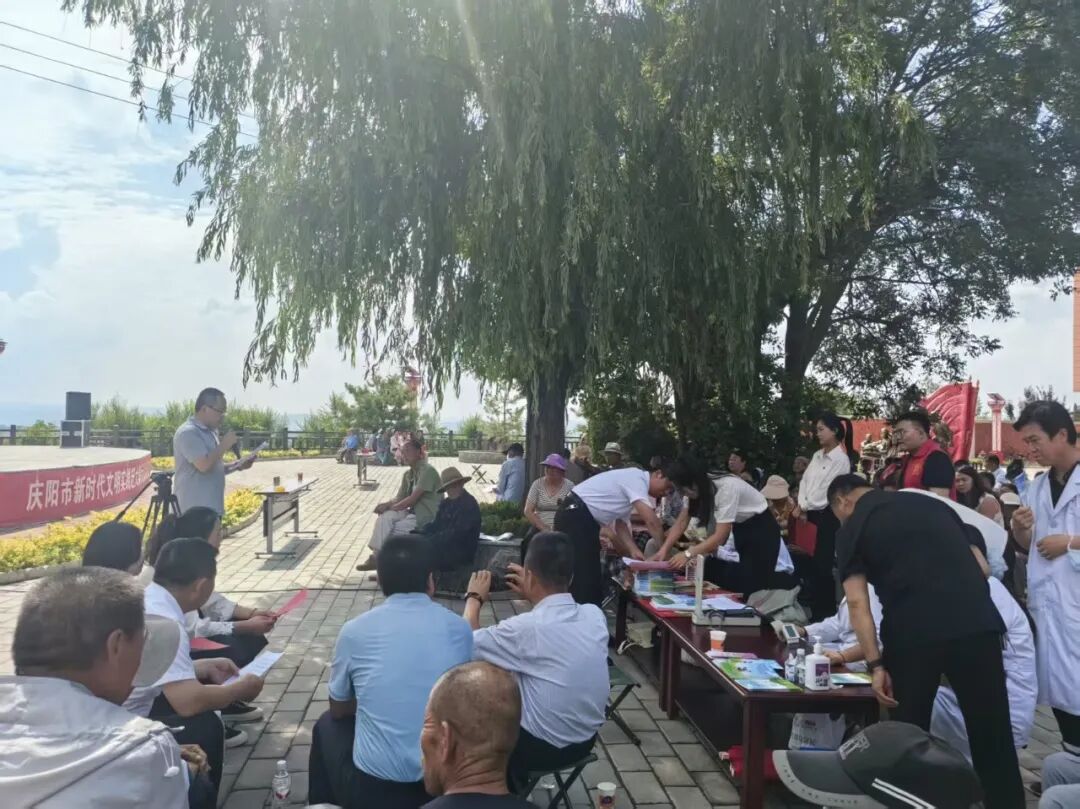 正宁县五顷塬回族乡:文明实践赶大集 新风拂面暖人心