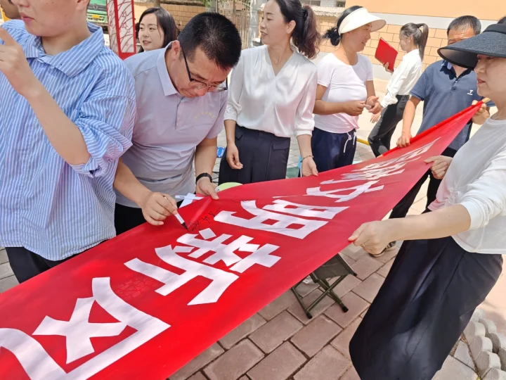正宁县五顷塬回族乡:文明实践赶大集 新风拂面暖人心