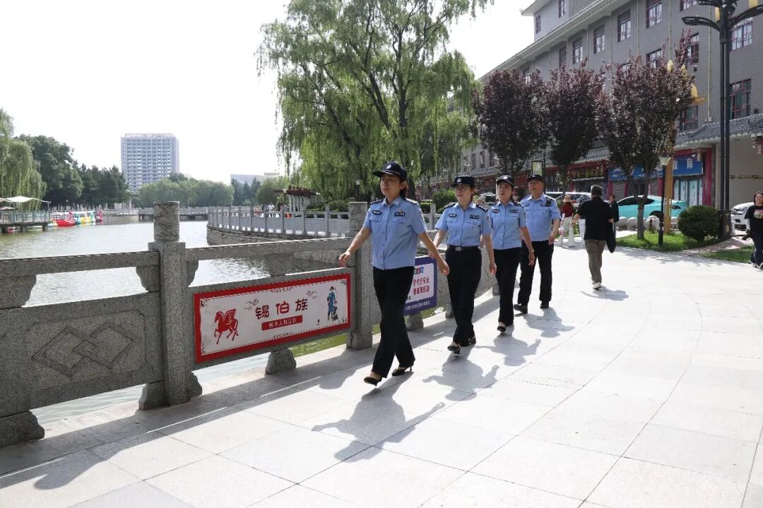 书包里的彩页,岸边的扩音器:民警用“碎碎念”换孩子的“步步稳”