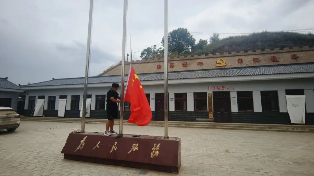 微光聚洪德 实干见初心——看洪德19村“小网格”里的“大情怀”