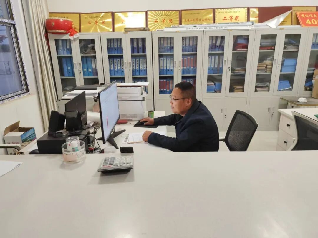 微光聚洪德 实干见初心——看洪德19村“小网格”里的“大情怀”
