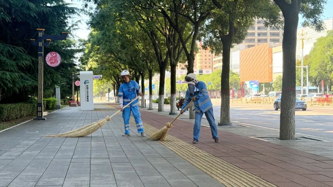 西峰区:精细化管理让城市环境更洁净