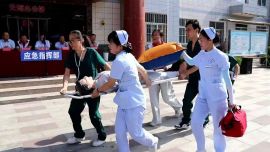 正宁县卫健系统以练备战强本领 筑牢汛期“健康防线”