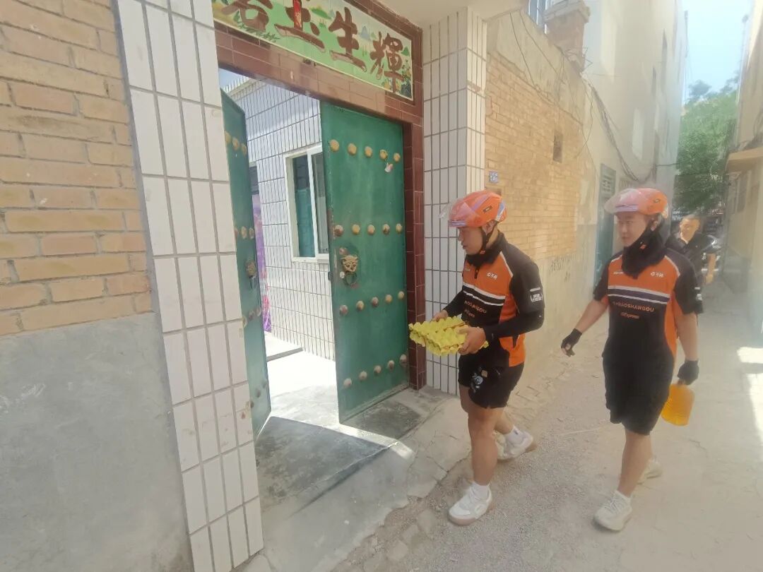 庆阳市环县:“幸福拉窗帘”破解空巢老人照护难