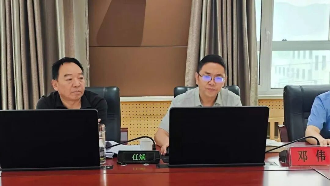庆城县人民检察院邀请上级院列席指导检委会会议