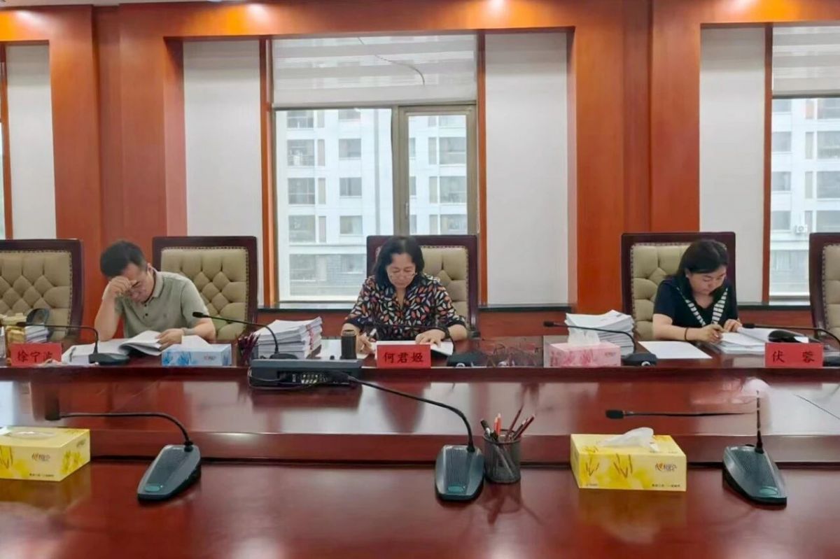 庆阳市检察院与兰铁检察分院集中开展行政生效裁判监督案件质量交叉评查