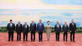 习近平出席2026世界人工智能大会暨人工智能全球治理高级别会议开幕式并发表主旨讲话