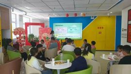 邮爱驿站送清凉贴心服务温暖户外劳动者