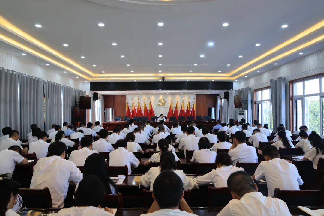 孔卫涛讲授树立和践行正确政绩观学习教育专题党课