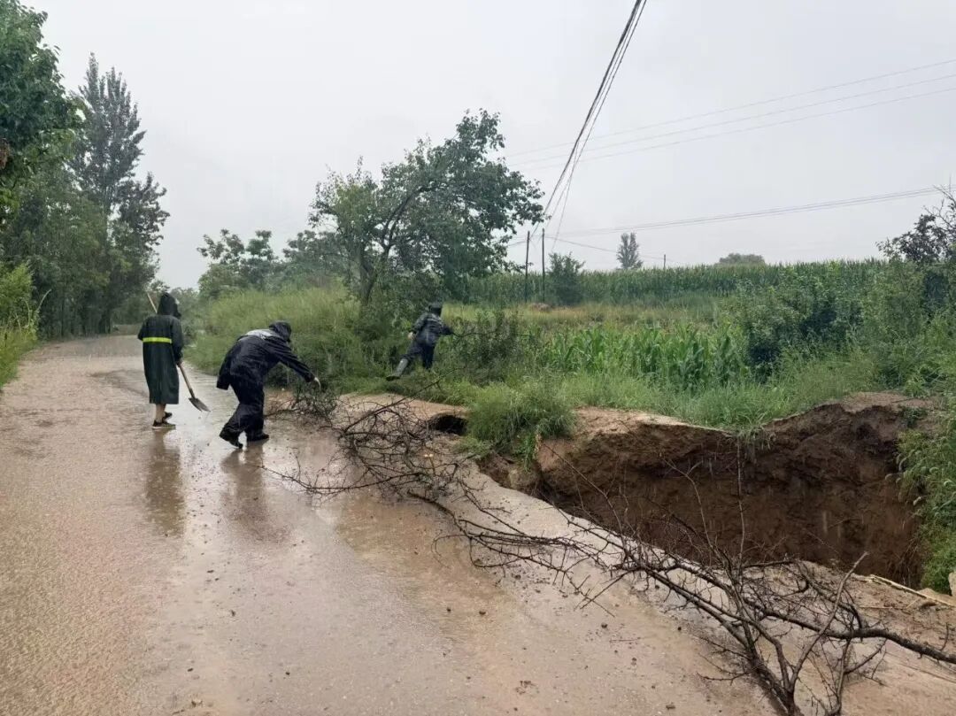 闻&ldquo;汛&rdquo;而动战风雨 镇原公安护平安