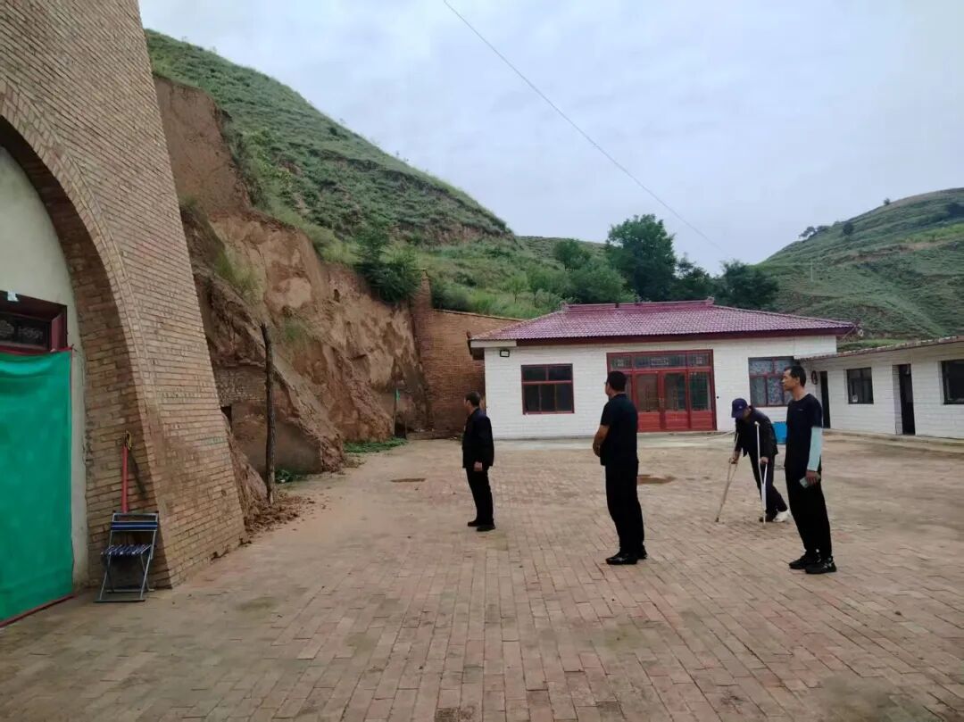 庆城县翟家河乡：雨后排查不松懈 筑牢防汛安全防线