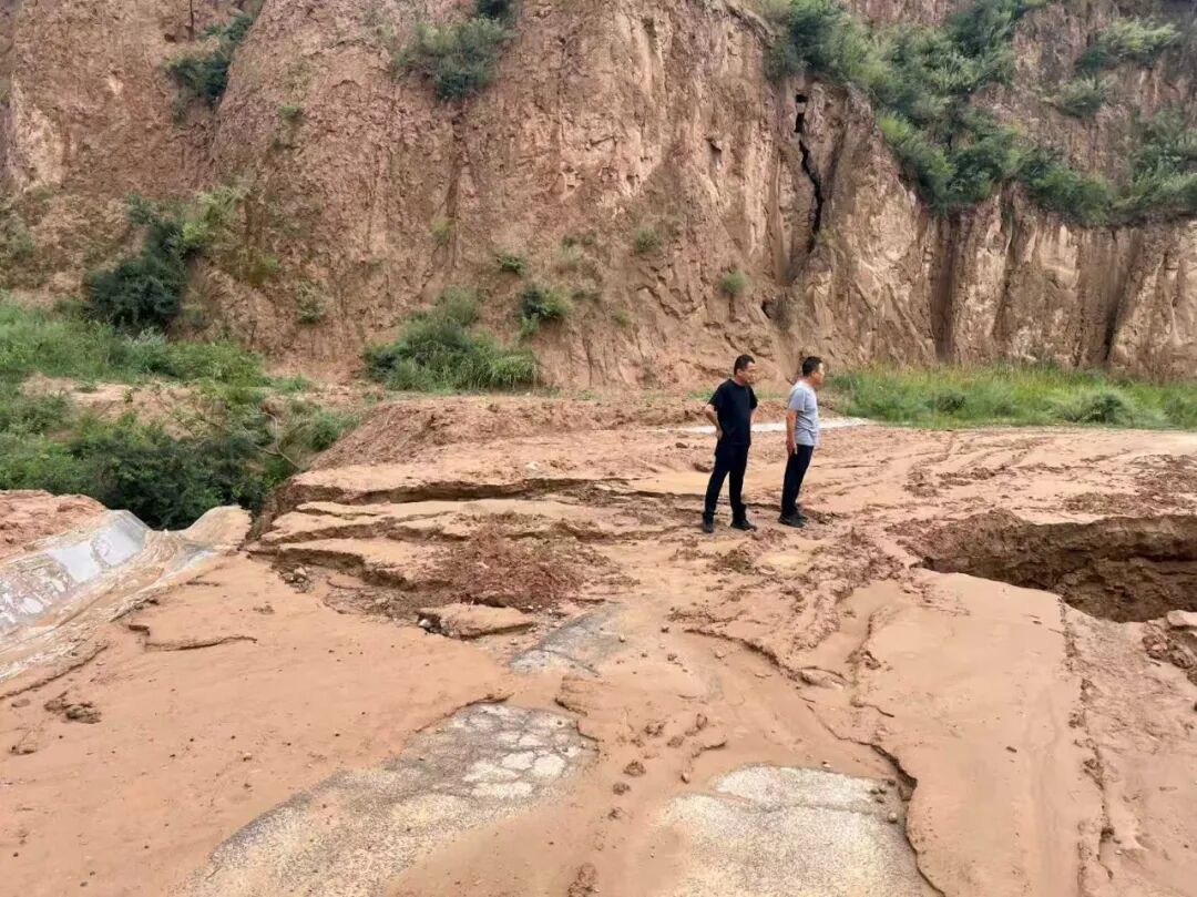 庆城县翟家河乡：雨后排查不松懈 筑牢防汛安全防线