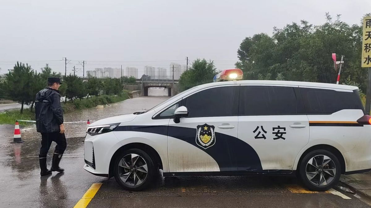 西峰公安筑牢汛期安全防线