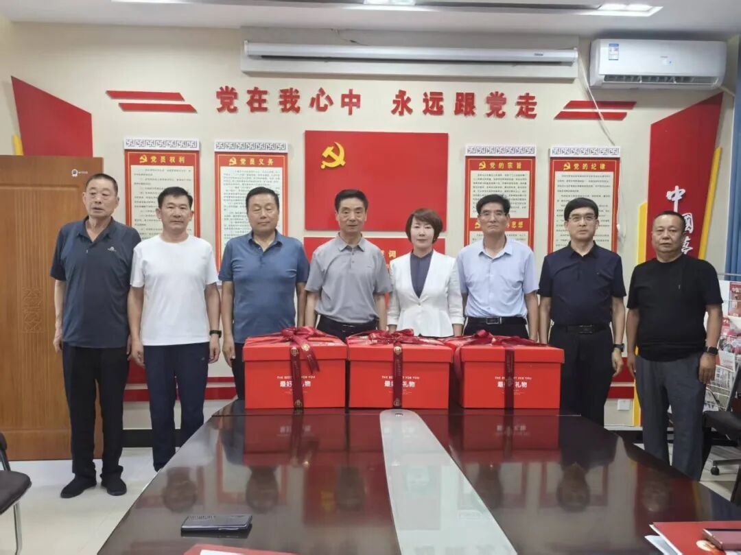 李林芳调研市爱国拥军促进会工作