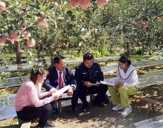 庆城县实施&ldquo;五个下沉&rdquo;专项行动把综治&ldquo;中心&rdquo;真正建到群众&ldquo;心中&rdquo;