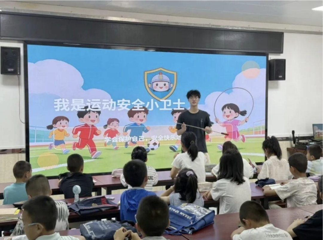 正宁县榆林子镇中巷村爱心托管班