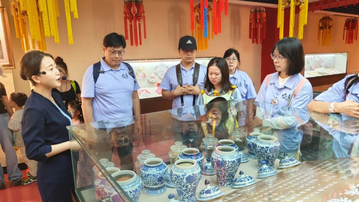 庆阳市博物馆迎来暑期高校研学实践热潮
