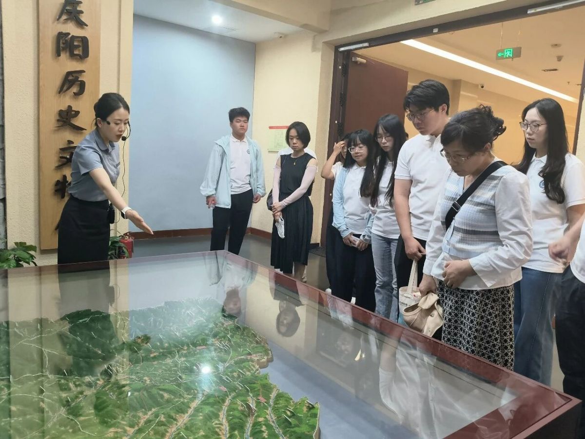 庆阳市博物馆迎来暑期高校研学实践热潮