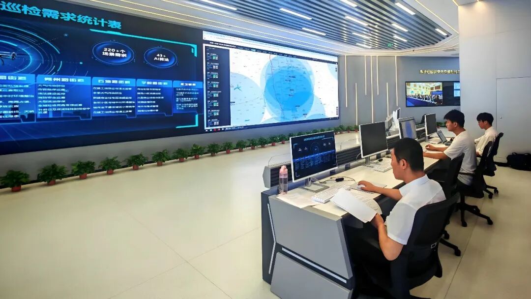 “空中鹰眼·智慧巡航”示范点在顺化西路中心加油站揭牌