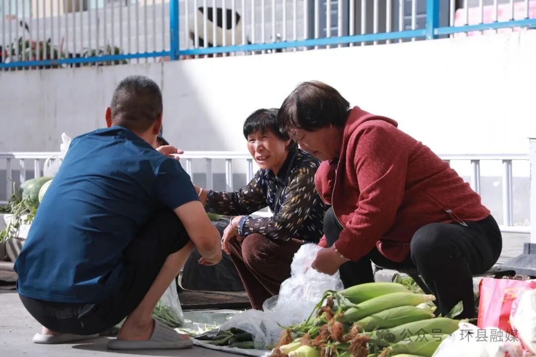 环县:烟火早市聚农货 方寸小摊富农家