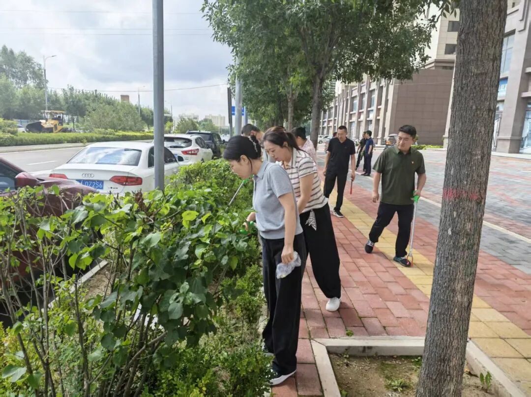 庆阳市公共资源交易中心部署推进文明城市创建 下沉一线开展志愿服务
