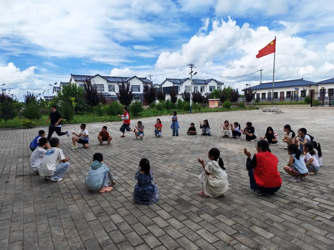 七位老师、七天时光,在庆城县卅铺镇曹塬村解锁别样暑假