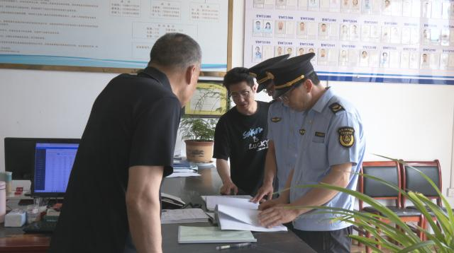 合水县交通运输综合行政执法队:抓实安全生产 筑牢群众出行安全屏障