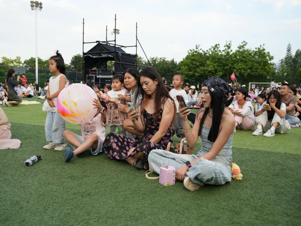 “夏日音浪· 爱在庆阳”2026年消夏音乐季第二季在海绵绿地公园精彩开唱