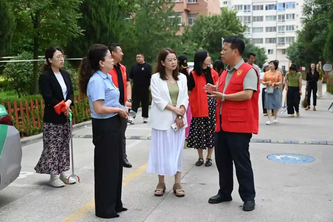 庆阳市社会福利院党员干部走进介子路社区开展主题党日活动