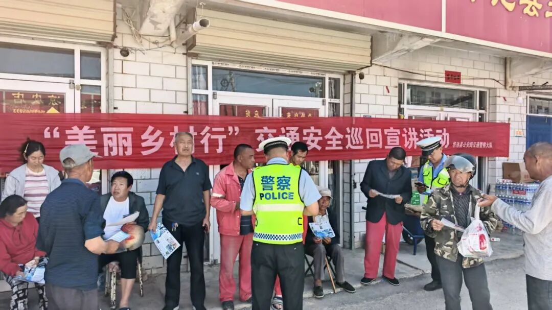 柔远执勤队走进顺程驾校，为新学员送上安全&ldquo;第一课&rdquo;。民警结合新手驾驶常见误区，细致讲解上路行驶注意事项和应急处置技巧，帮助新学员树立正确的安全驾驶理念，从源头筑牢交通安全防线。