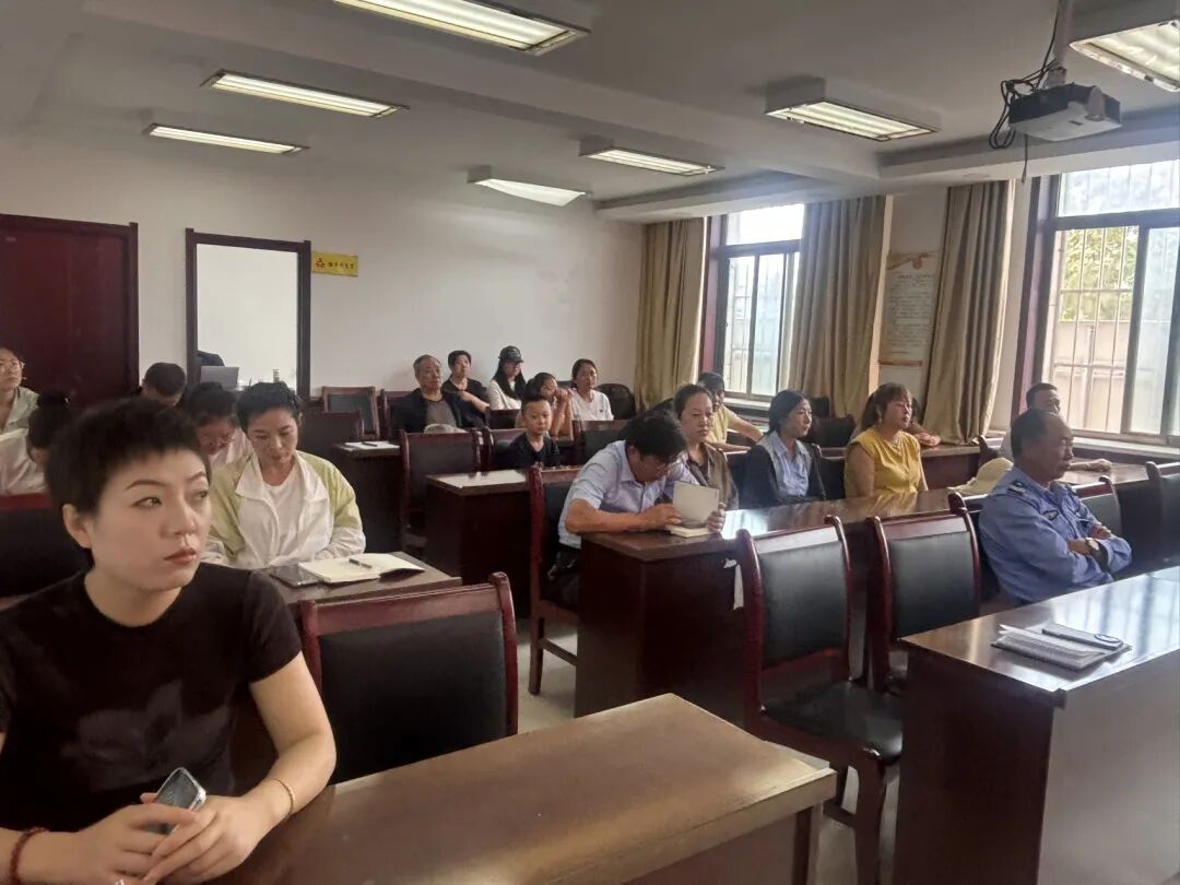 正宁县党的创新理论“百人千场进万站”文明实践示范宣讲活动走进山河镇西坡镇
