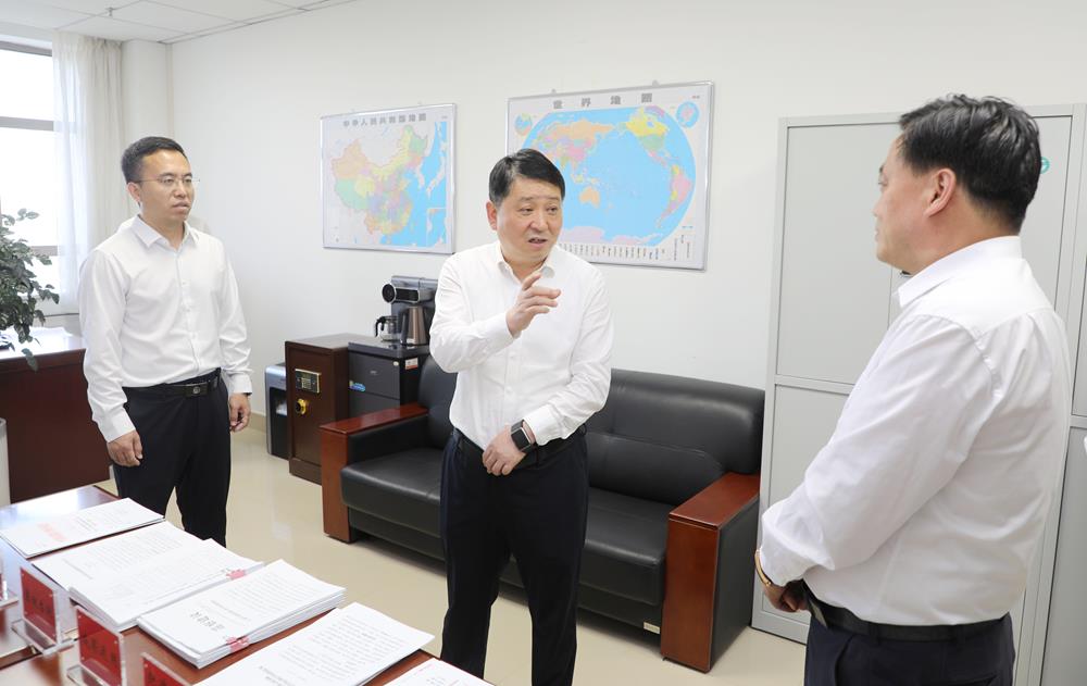 周继军在市纪委监委市委巡察办调研
