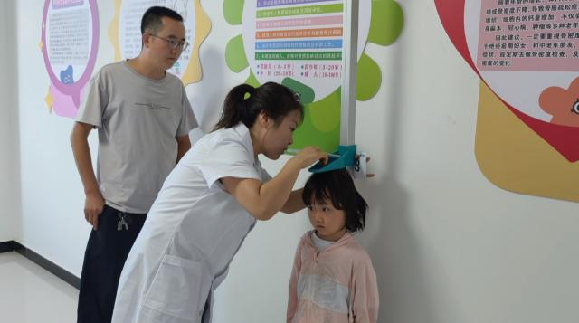 合水县妇幼保健院开展“五健赋能 聚力成长”专项公益义诊活动