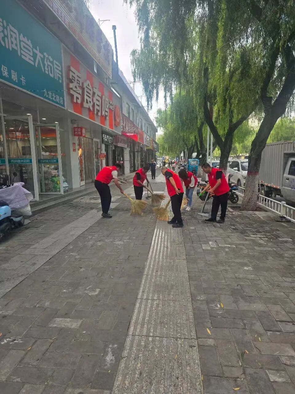 庆阳市自然资源局开展“主题党日+文明实践志愿服务”活动